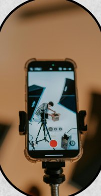 Tripoda takılı telefonla içerik çekimi